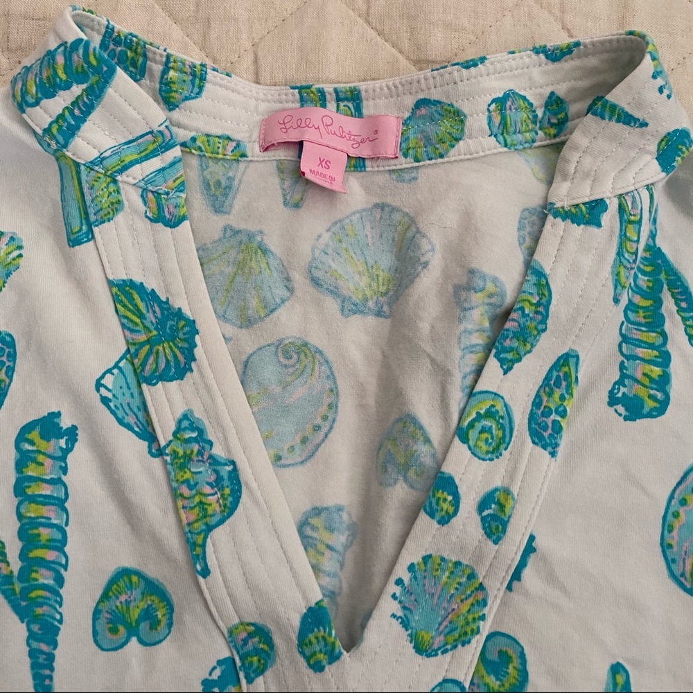 Lily Pulitzer White & Blue Shells Tunic Top XS - Picture 2 of 5